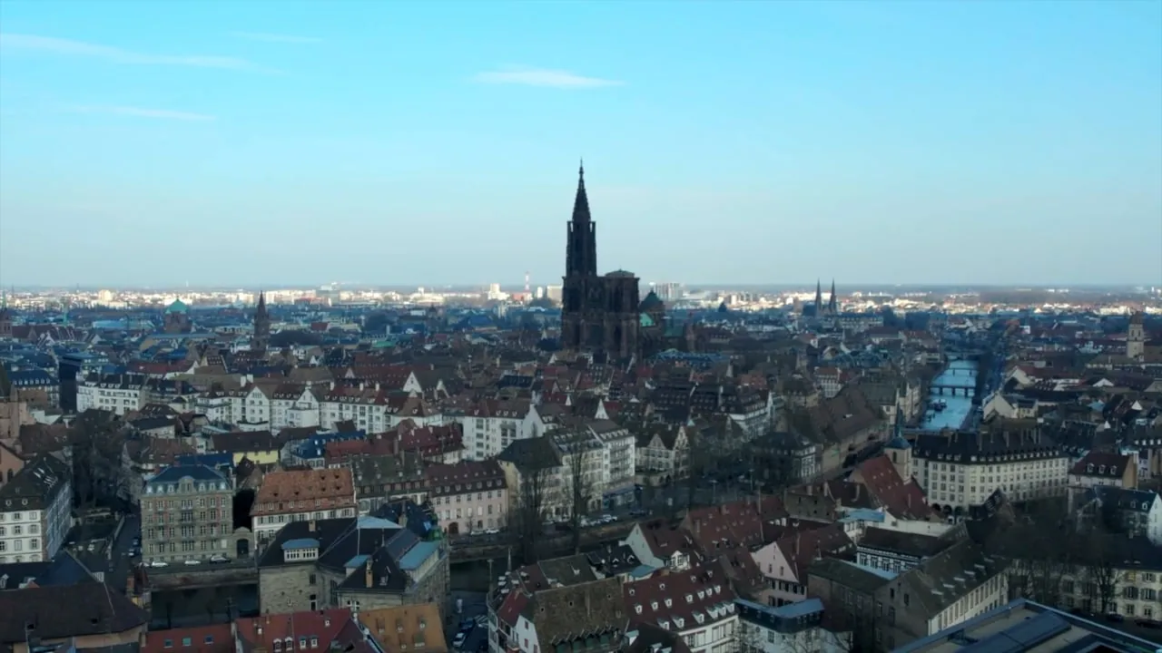 Strasbourg vue du ciel, en ouverture du film