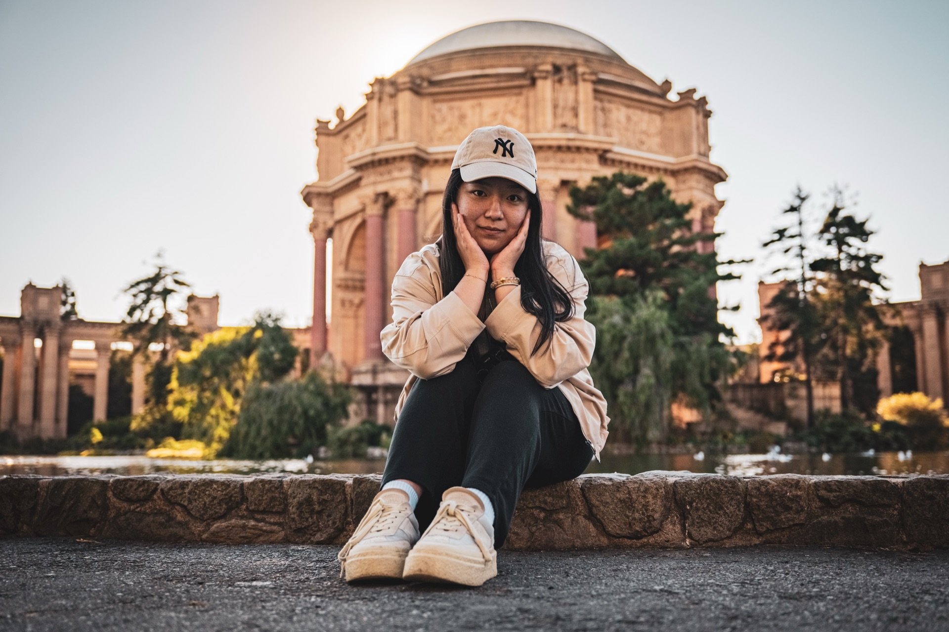 Portrait devant le Palace of Fine Arts à San Francisco